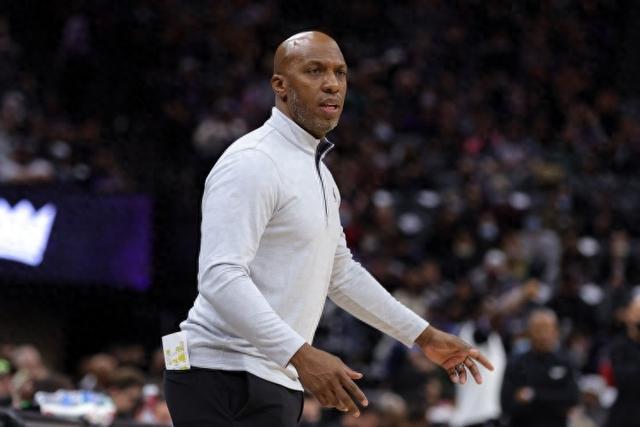 文班缺阵马刺力克雷霆 独行侠大胜鹈鹕3连胜